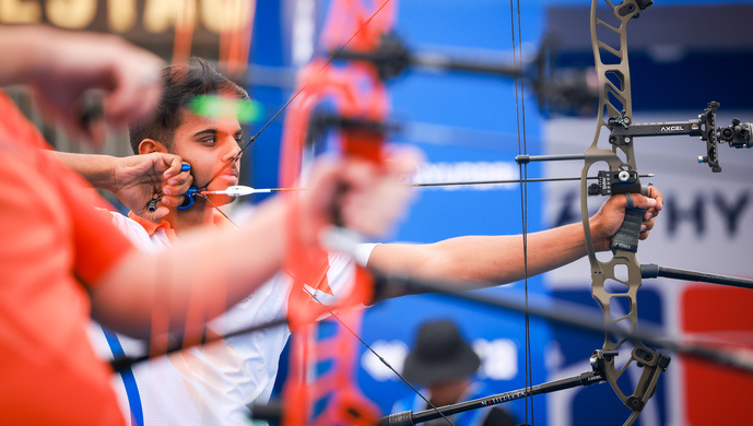 关于棒球服(假期别只穿运动服，显胖还烂大街！看看棒球服的穿搭，明星都喜欢)-华海博客