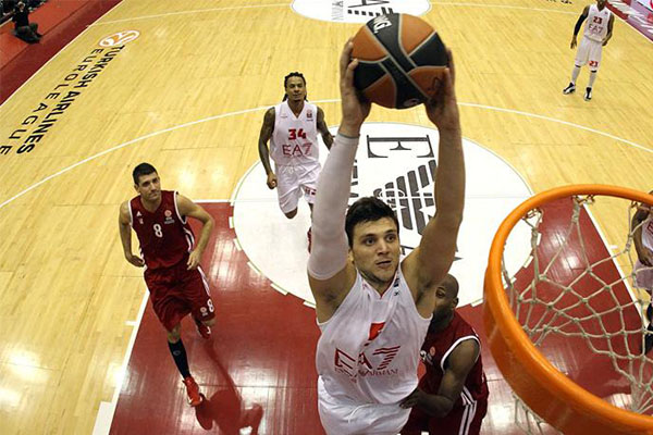 篮球赛细节描写(（含修改稿、深度点评）初中生佳作《记忆深处的篮球赛》)-华海博客