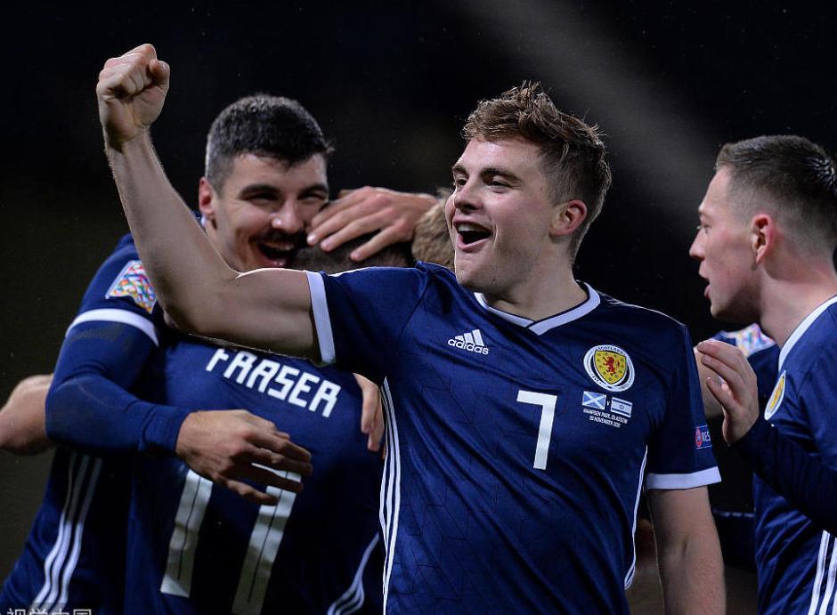 女排球员龚翔宇(女排6连胜，龚翔宇又带伤拼！赛后请大家不要庆祝，她疼得动不了)-华海博客