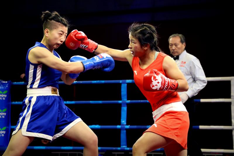 排球走光图(知道女排为什么穿紧身裤吗？防止走光是其中之一，还有一点很重要)-华海博客