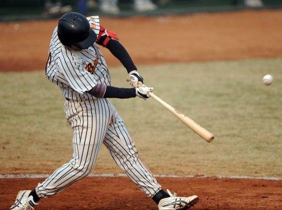 水球的方法(王亚平做了一个特殊的水球！为何水球成倒像，而里面气泡成正像？)-华海博客