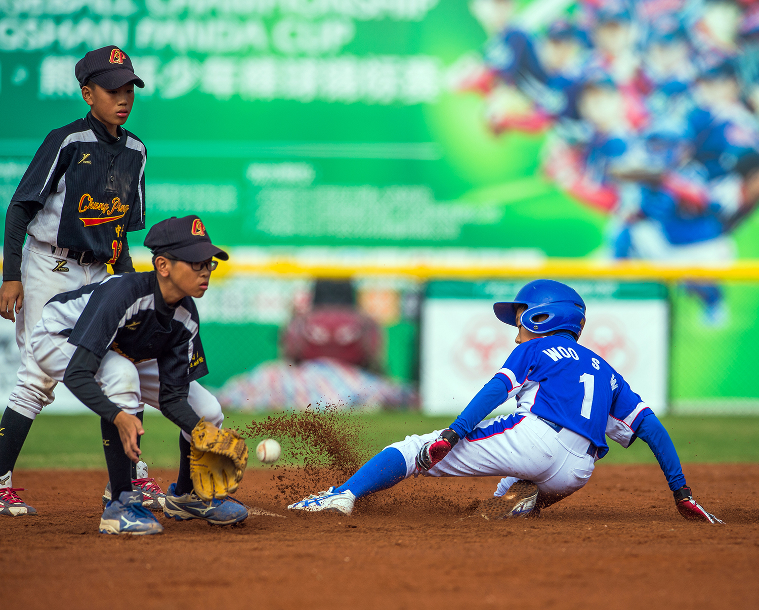 高尔夫哪个颜色保值(买车不一定要选白色 这几种颜色回头率一流 比白色更保值)-华海博客