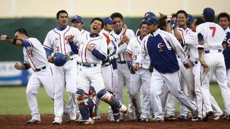 排球女将插曲春之妖精(小鹿纯子携手谢鸣，双语演绎《当你老了》暖心窝)-华海博客