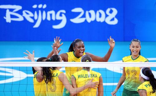 7号棒球服(对棒球规则都不懂的中国“球迷”，为何对棒球服品牌MLB如此热衷)-华海博客