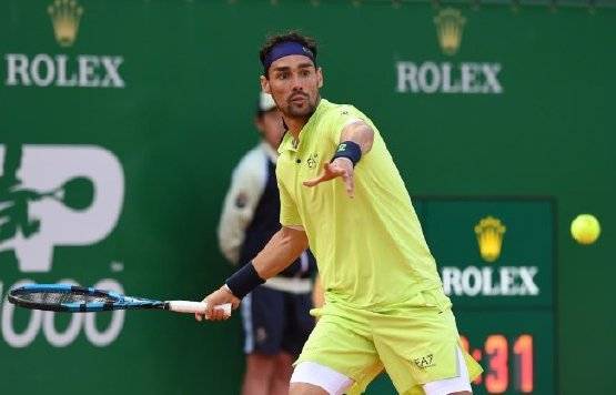 排球怎样发球(打排球，5位行家教你如何发好球)-华海博客