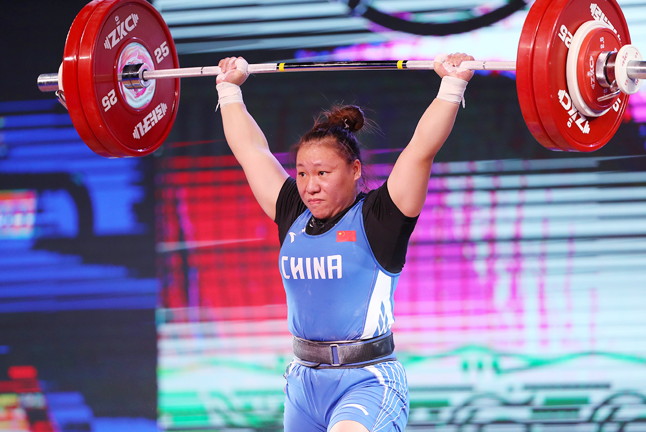 排球后腿步(我们女排都在用的瘦腿拉伸动作，专业且有效，一起安利给大...)-华海博客