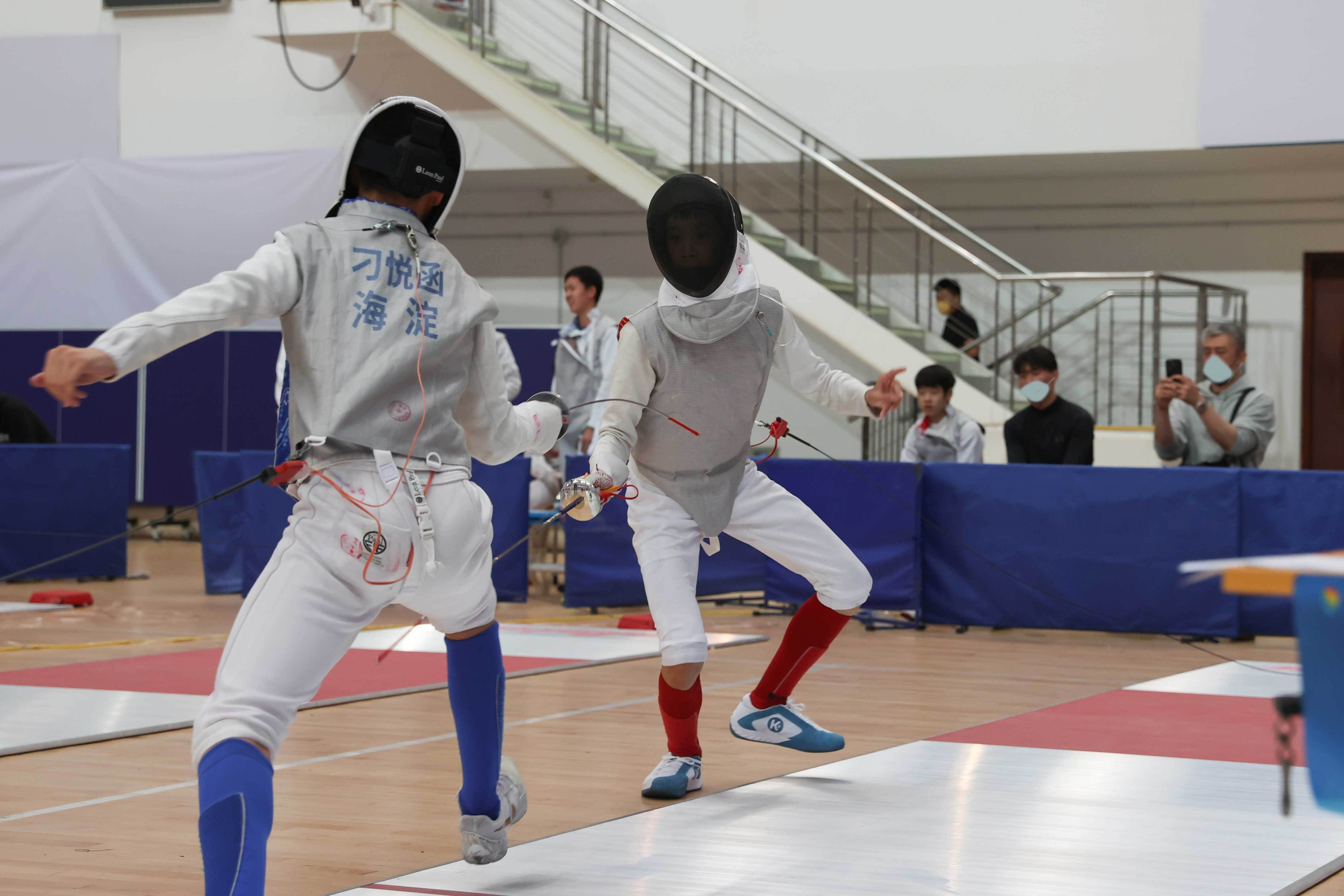 排球正面传球动作要领(《排球正面双手传球》试讲稿)-华海博客