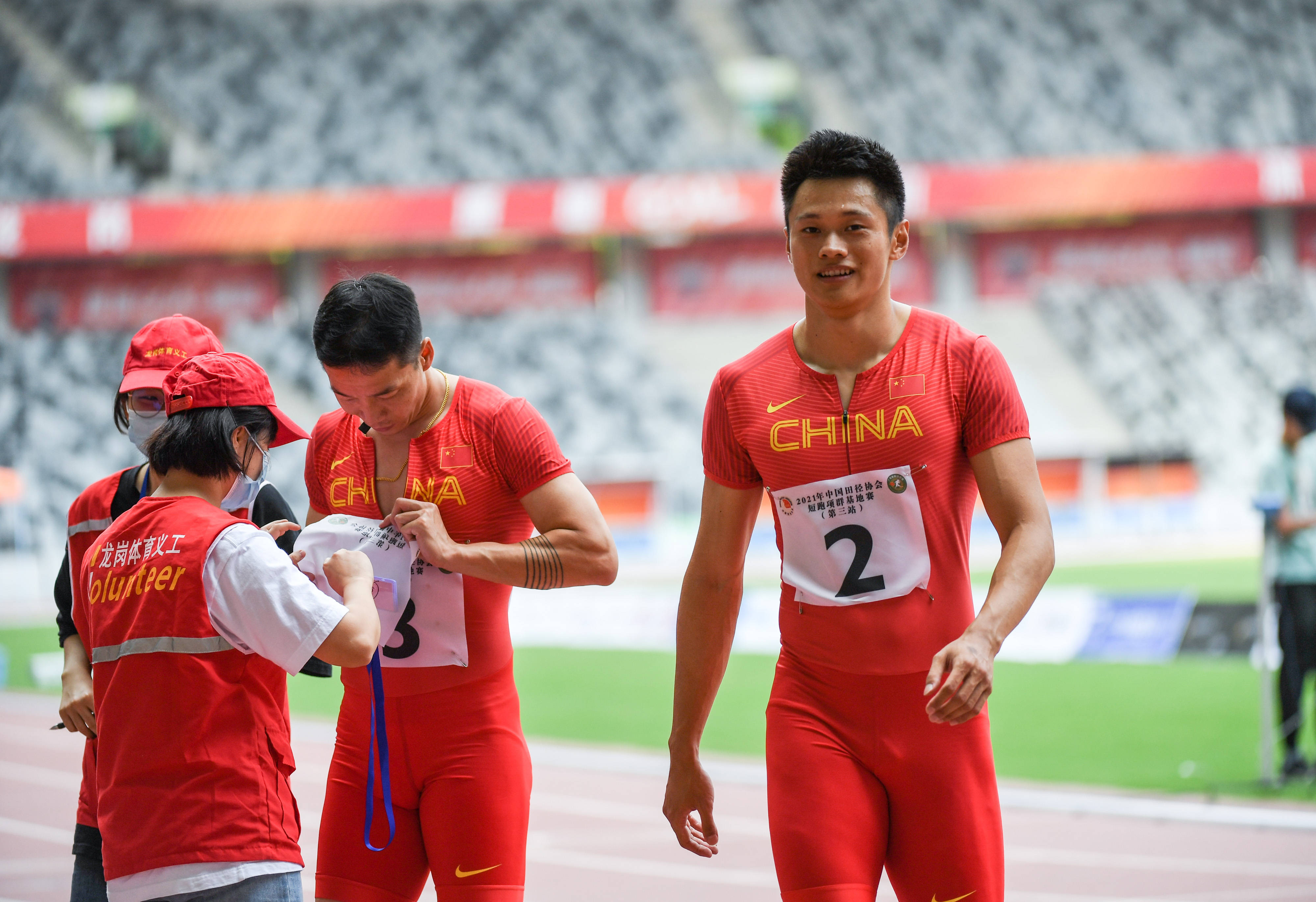 空中打棒球(棒球打出来的美丽经济)-华海博客